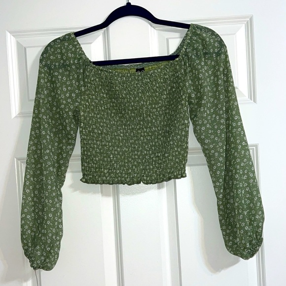 Windsor green floral long sleeve top - Picture 1 of 4